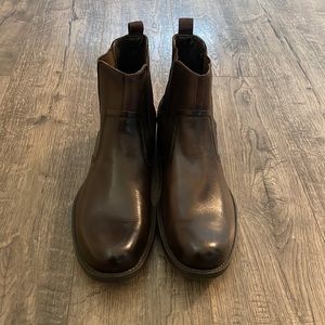 NWOT Men’s Alfani Brown Leather Chelsea Boots